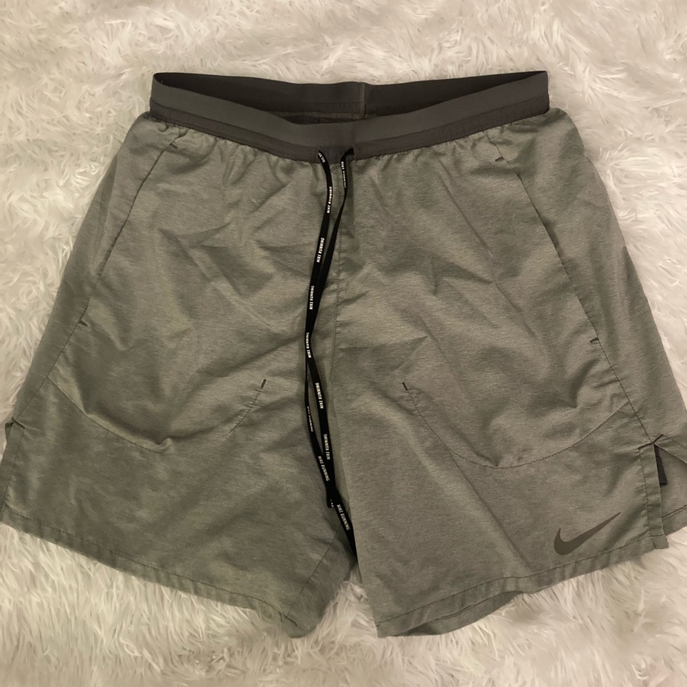 Nike Flex Stride Brief-Lined Running Shorts Mens Small Grey CJ54598 Lightweight